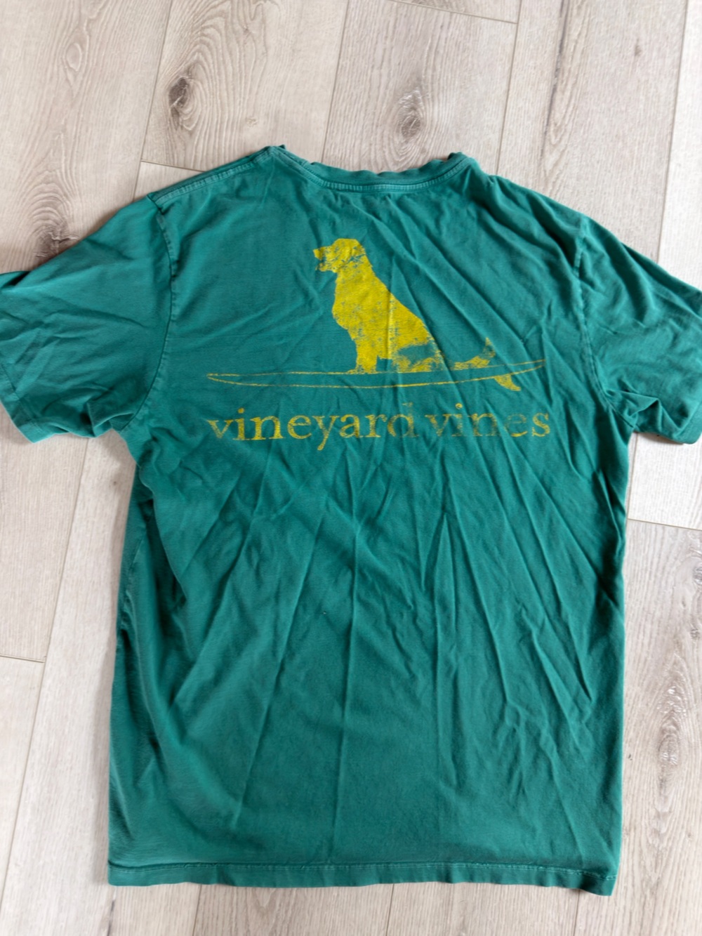 Vineyard Vines Men's Teal Short-Sleeve Tee with Yellow Chest Graphic